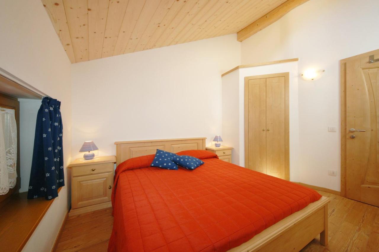 Casa Seler - Appartamento Verde Predazzo Luaran gambar