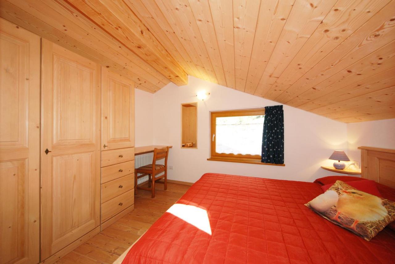 Casa Seler - Appartamento Verde Predazzo Luaran gambar